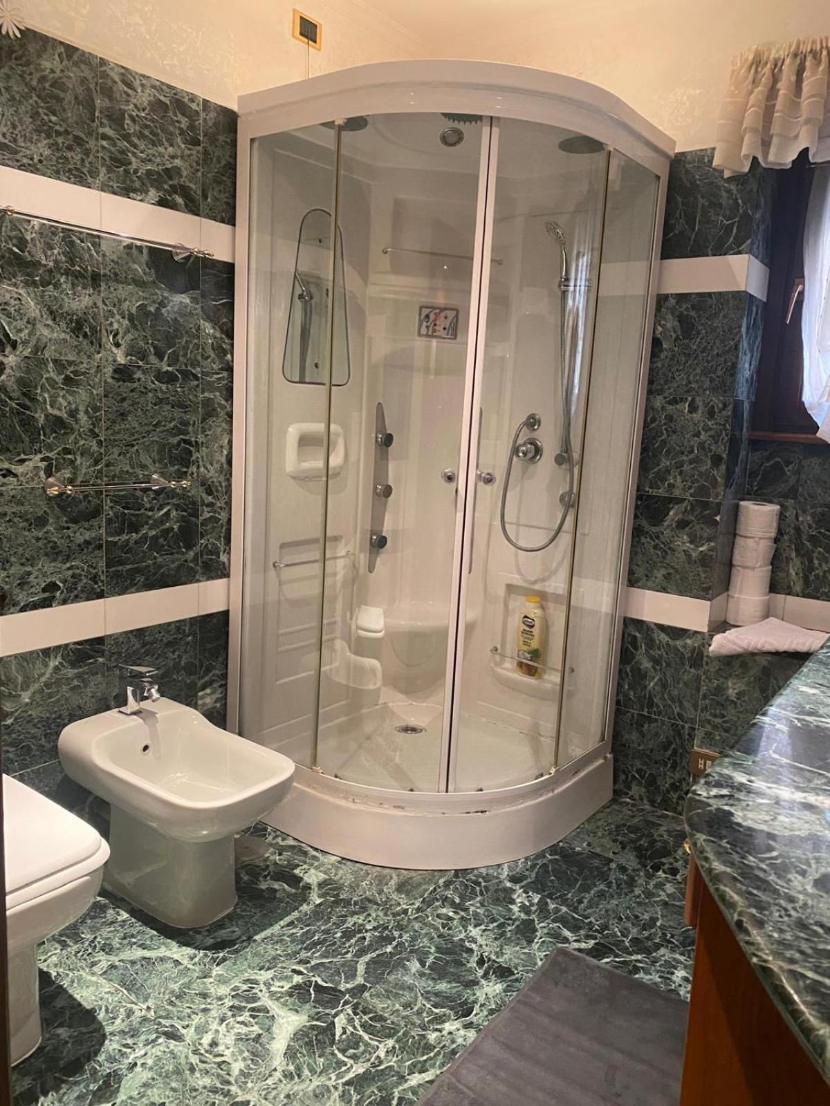 Luchino'S Home Rome Luaran gambar